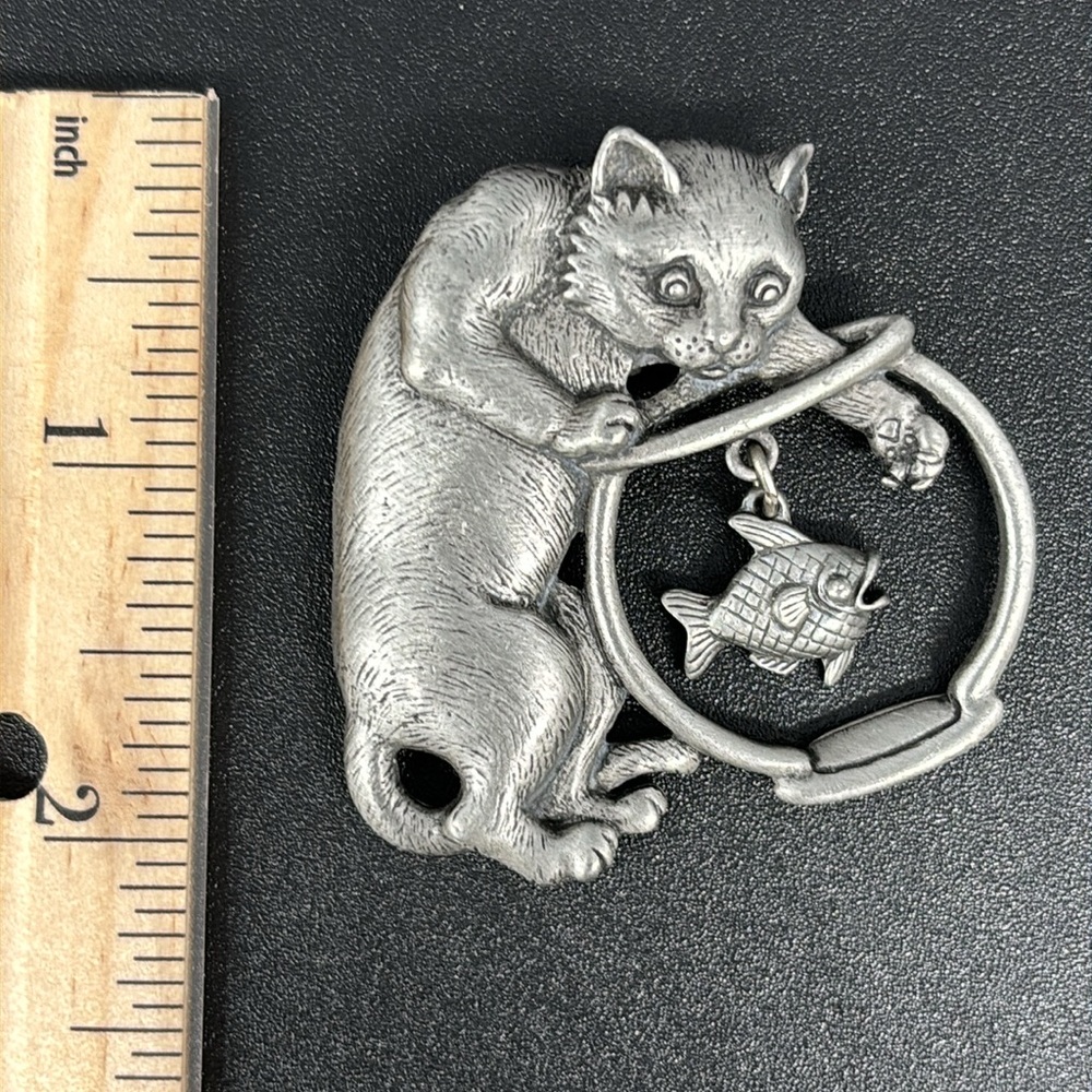 Vintage JJ Cat And Fish Brooch - Picture 5 of 7